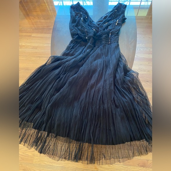 STUNNING, ORIGEM LITTLE BLACK DRESS - Picture 3 of 5